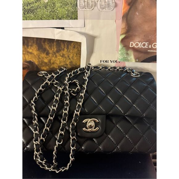 Quilted chain leather shoulder bag - Picture 4 of 16